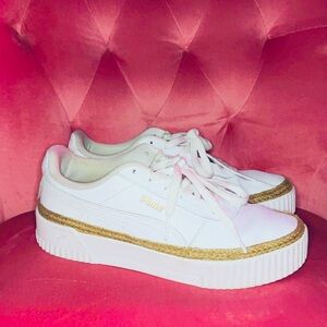 White/rosegold logo pumas with jute trim💋